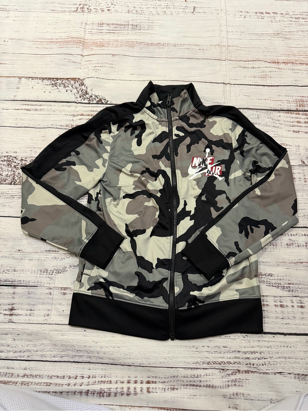Nike Camo Zip-Up air Jordan size youth medium